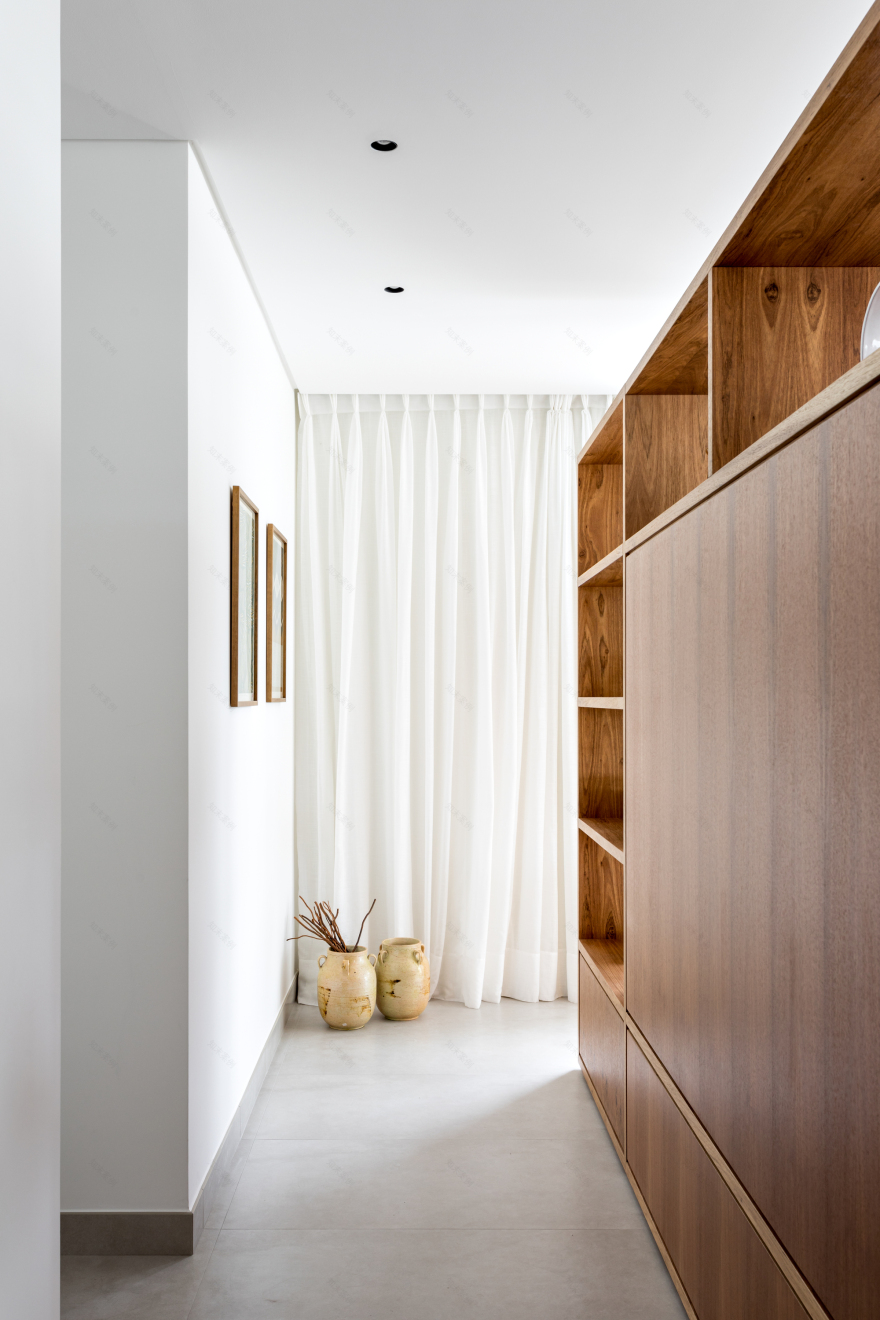 Praia Mansa Apartment / Leandro Garcia-29