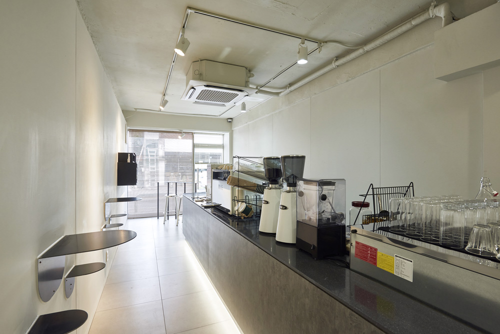 首尔 7 坪咖啡厅，知名设计师打造独特氛围空间-5