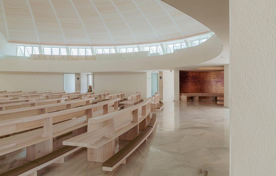 Francisco de Vitoria 大学新教堂装饰艺术丨Spain丨Ramos Alderete-47