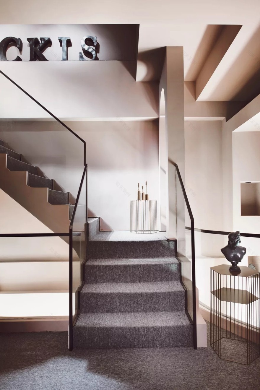 摩洛哥风情的极致旋转楼梯设计-16