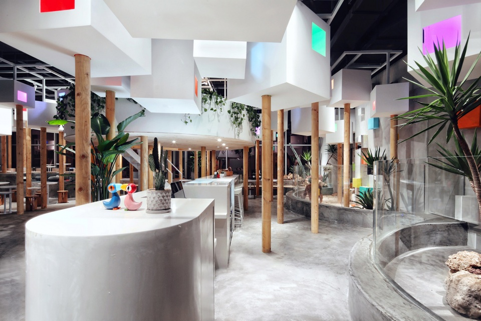 TFB 动物咖啡厅 · 人造森林中的治愈空间-13