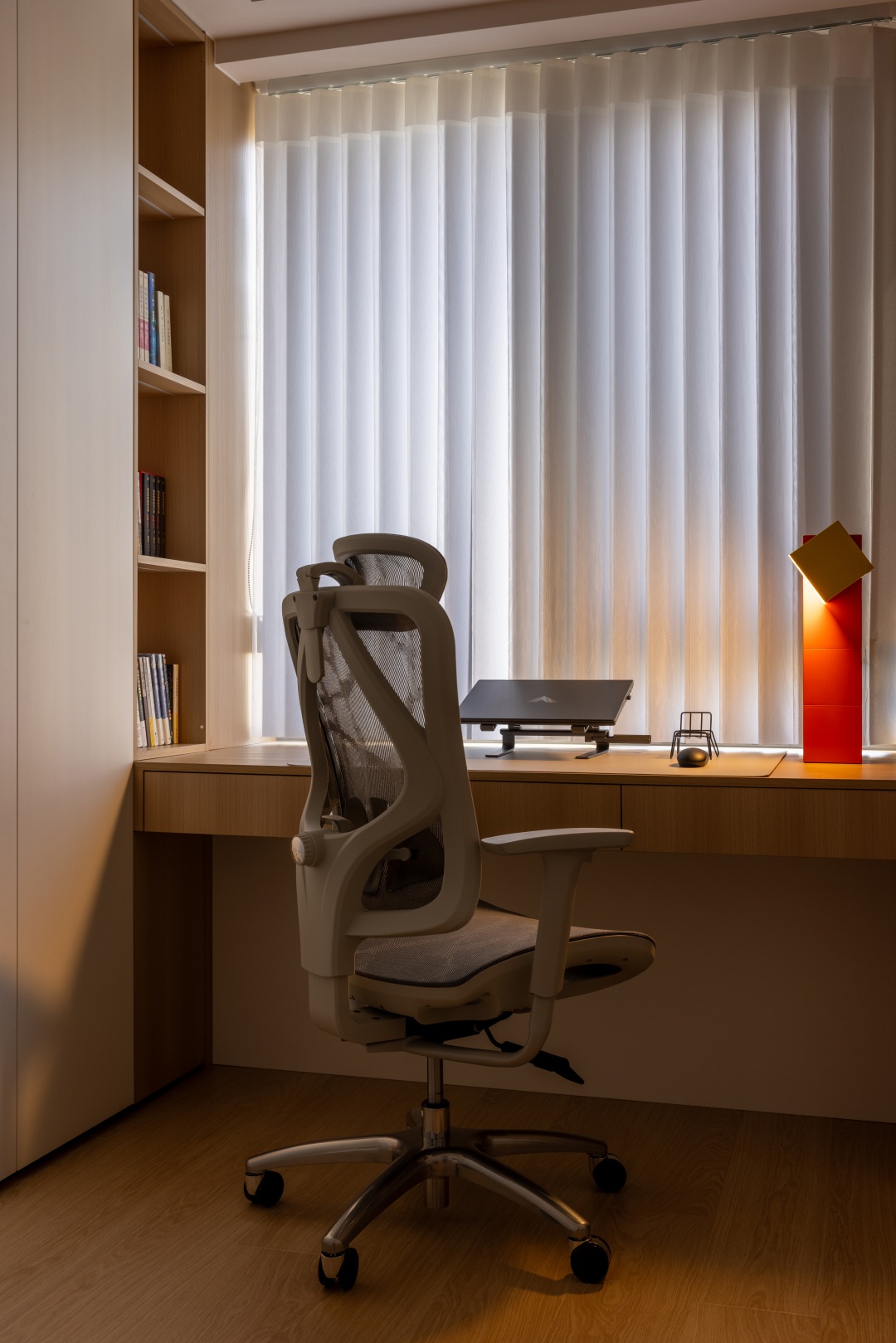 木色流淌,平静松弛的治愈之家丨晓安设计-72