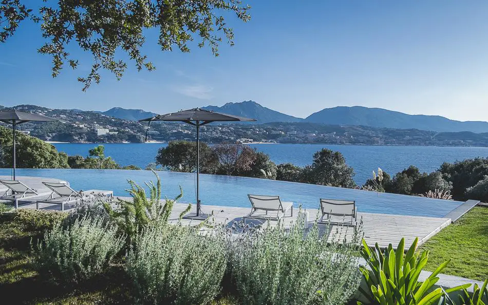 "Casa Lou | 绿色屋顶的优美海滨度假屋"-21