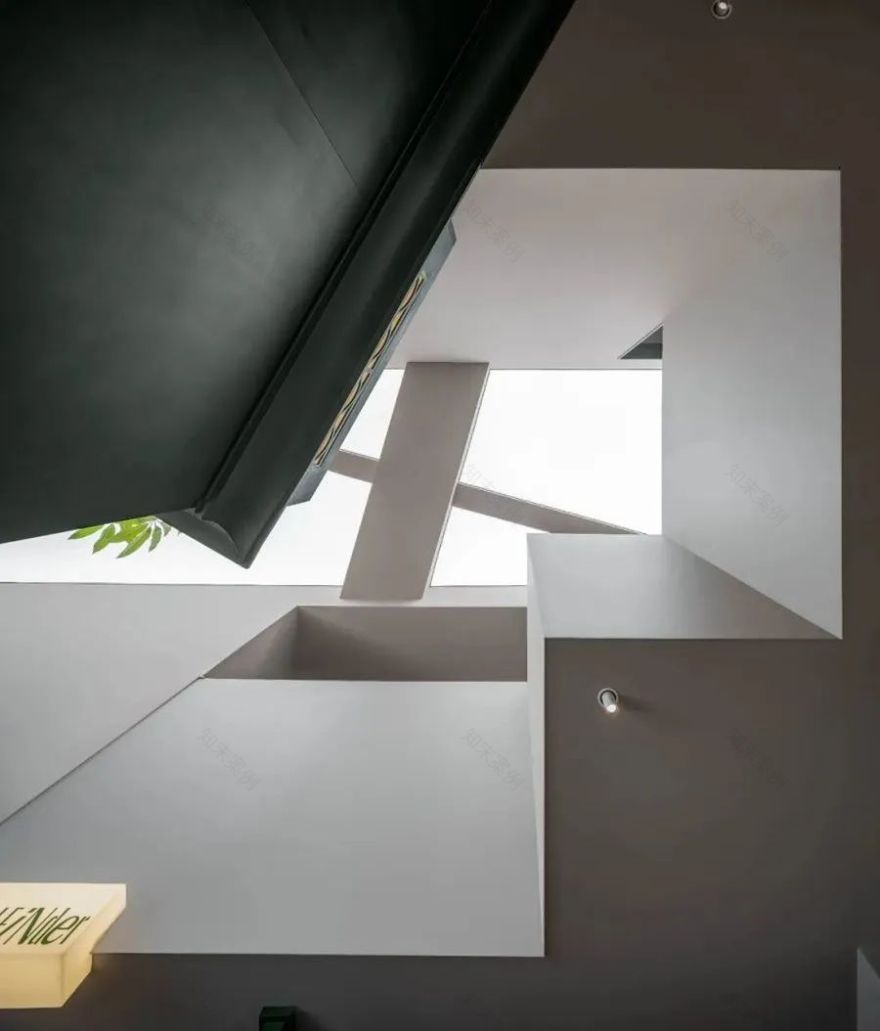 复古艺术书店 · 角色之外的多元空间探索丨中国杭州丨杭州卧野空间设计,杭州六幺零设计-40