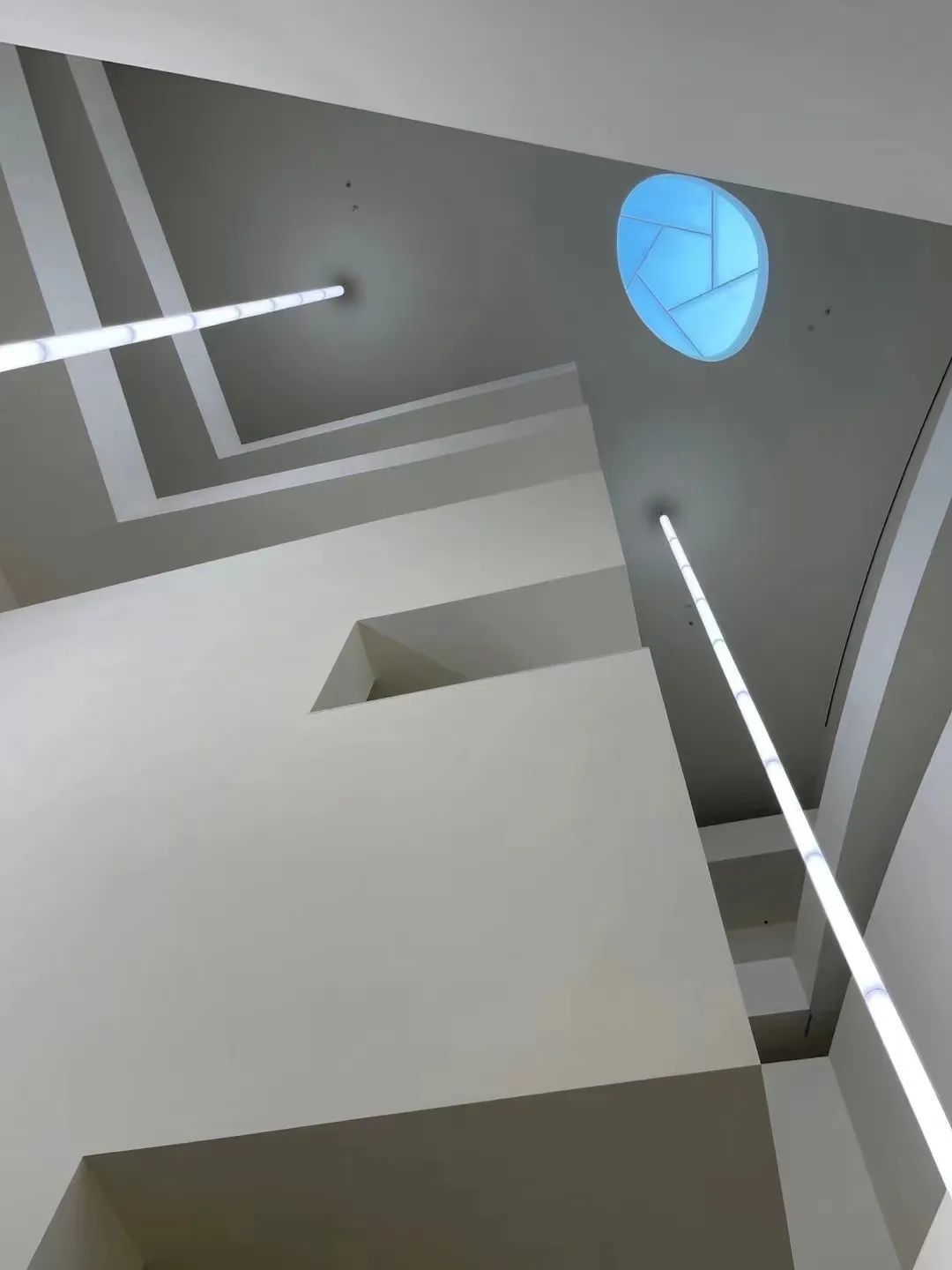 line+鬼混之旅 · 室内设计狂欢派对-9