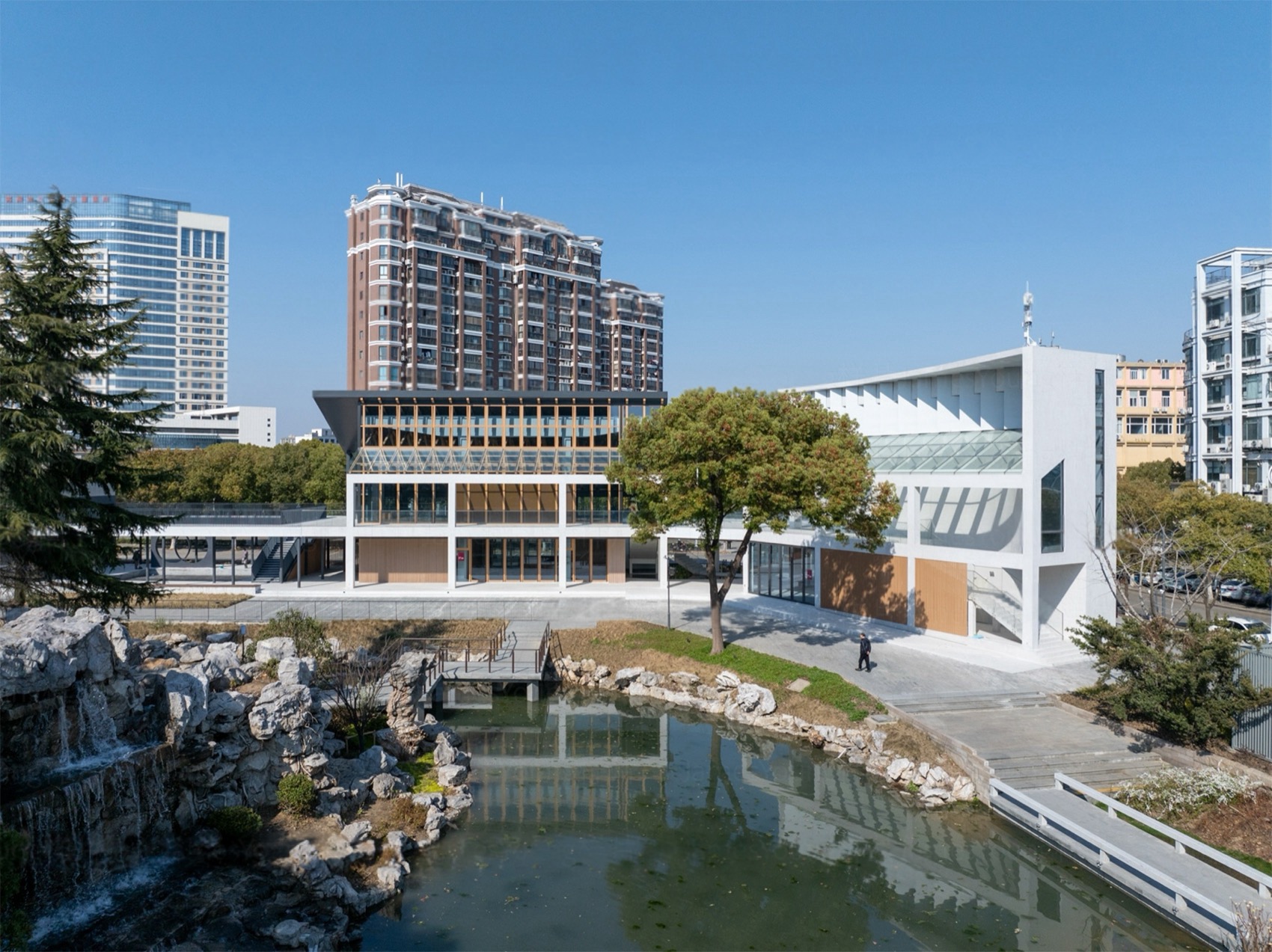 垂虹小筑:苏州吴江婚礼堂丨中国苏州丨南沙原创建筑设计工作室等多家单位-45