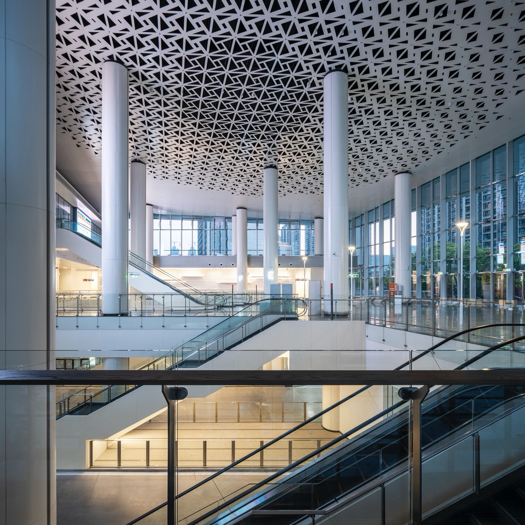 苏州吴江松陵大道公交总站丨中国苏州丨日建设计-160