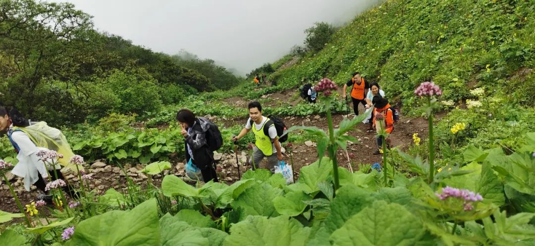 乐梵乐游阿坝徒步团建——挑战与互助的旅程-69