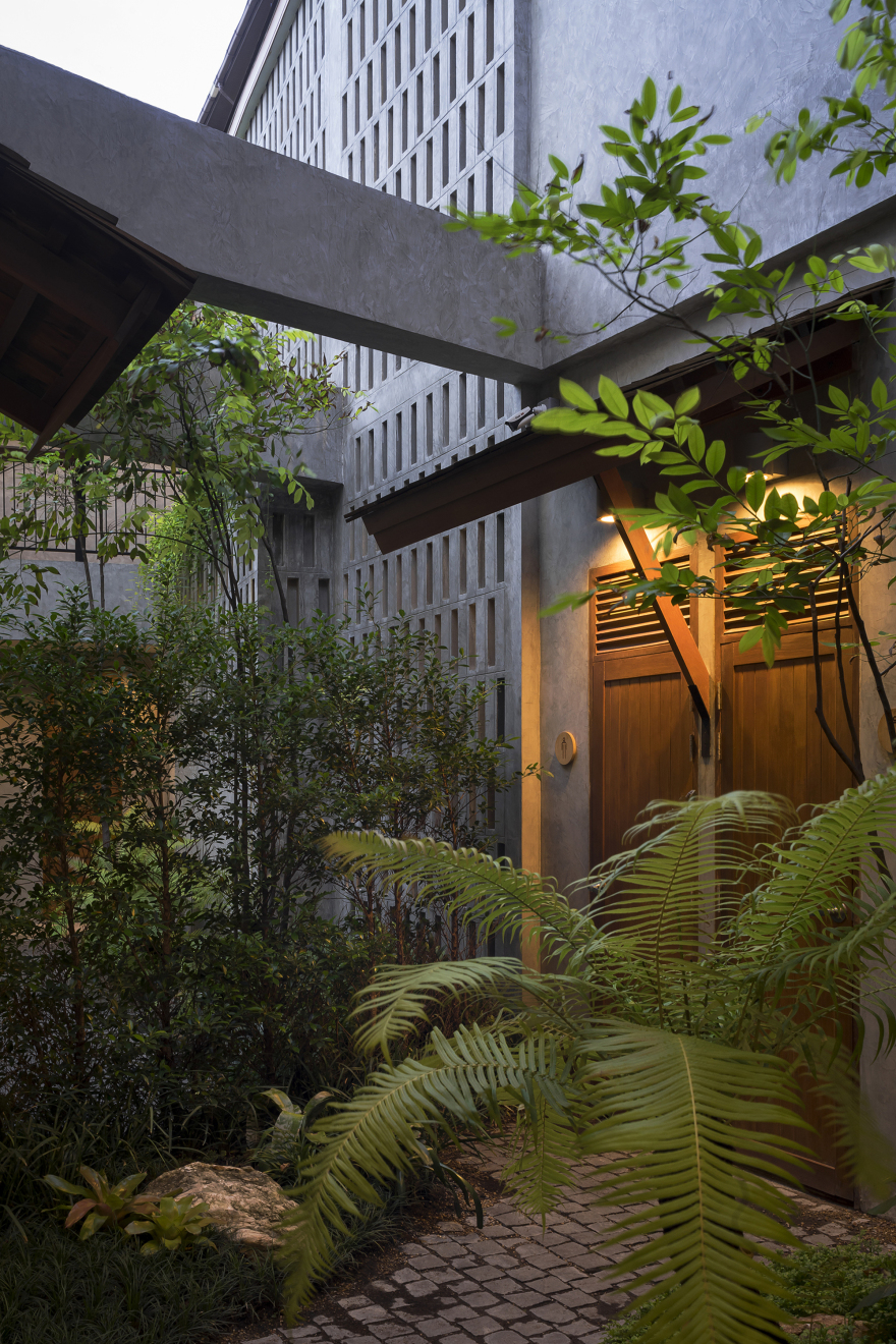 Hidden Garden Hostel / Full Scale Studio-34