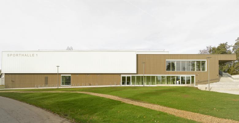 东菲尔德恩内林根 1 号体育馆丨德国丨Zoll Architekten-2