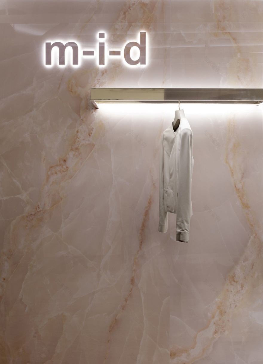 m-i-d 横滨概念店,独特空间设计诠释品牌美学-17