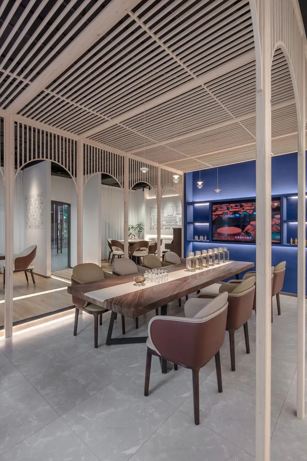 上海城市“茅台知酒堂” | 体验东方酒文化的静谧空间-18