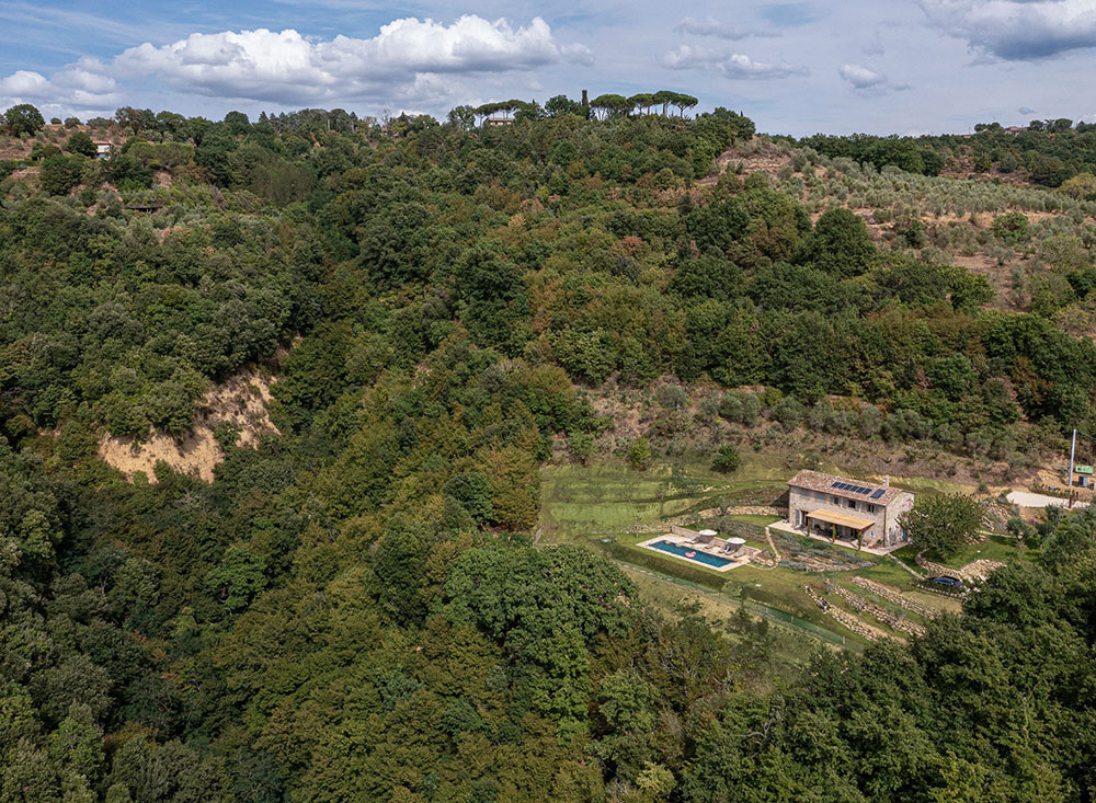 色彩斑斓的古老石制别墅 | 传统与现代的完美融合-26