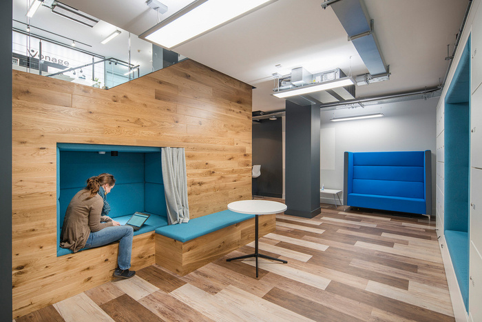 色彩打造的Vonage–伦敦办事处  Peldon Rose-6