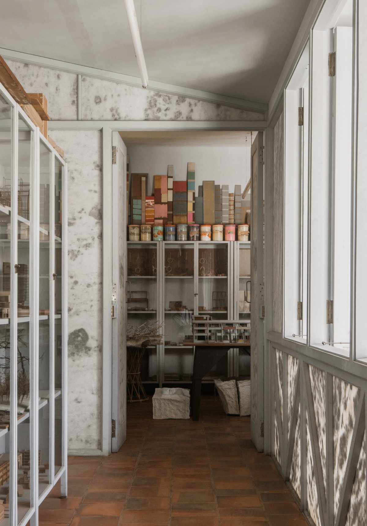 印度 Studio Mumbai 家具展丨保加利亚鲁塞丨印度建筑公司 Studio Mumbai-21