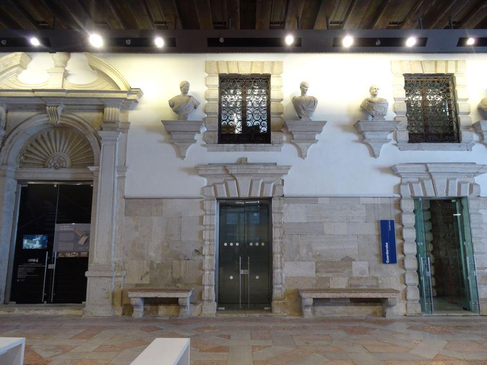 カ・ペーザロ | イタリア の建築【世界建築巡り】-55