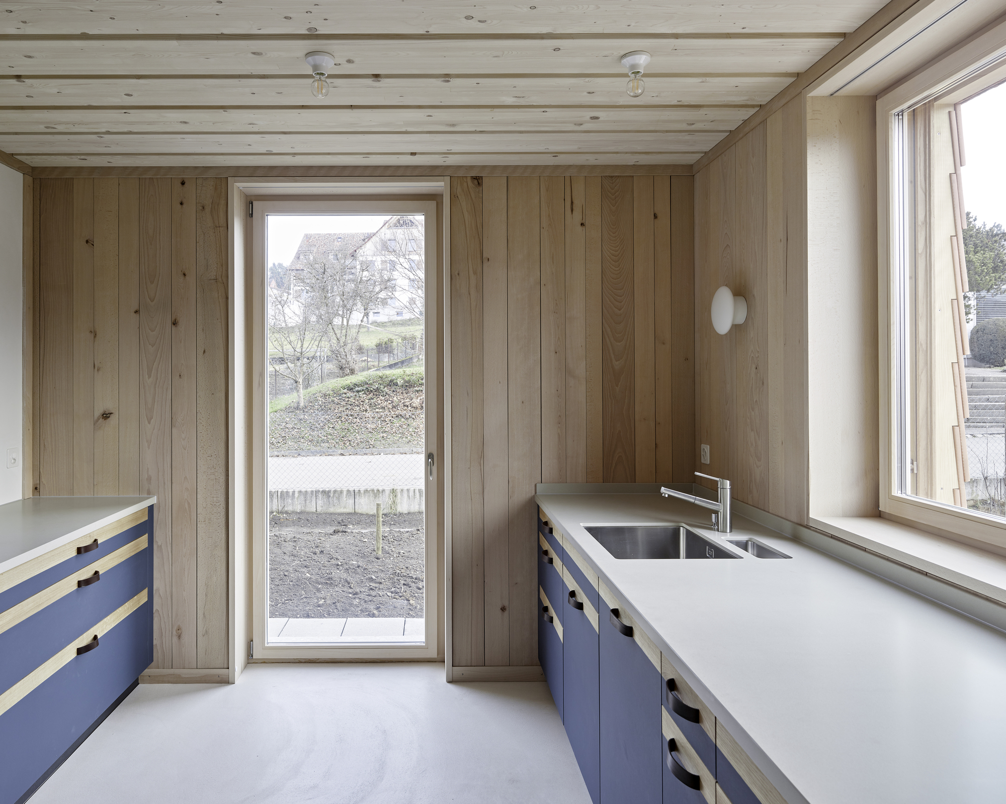 Schärrer House 自然材料打造的瑞士乡村家园-15