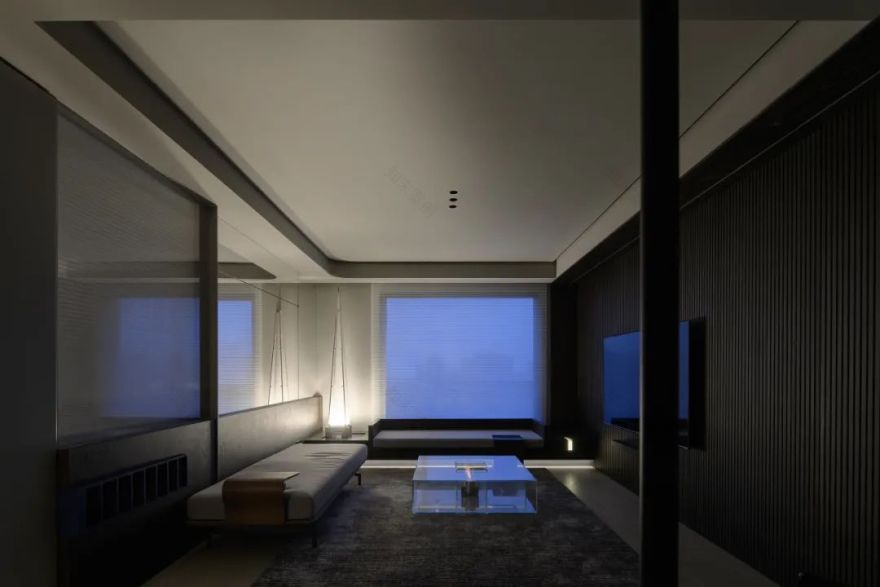 梦幻岛台 · 克莱因蓝的现代家居艺术丨中国江苏-34