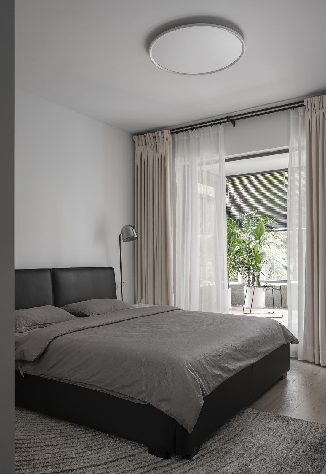 营造安静工作氛围的室内设计-9