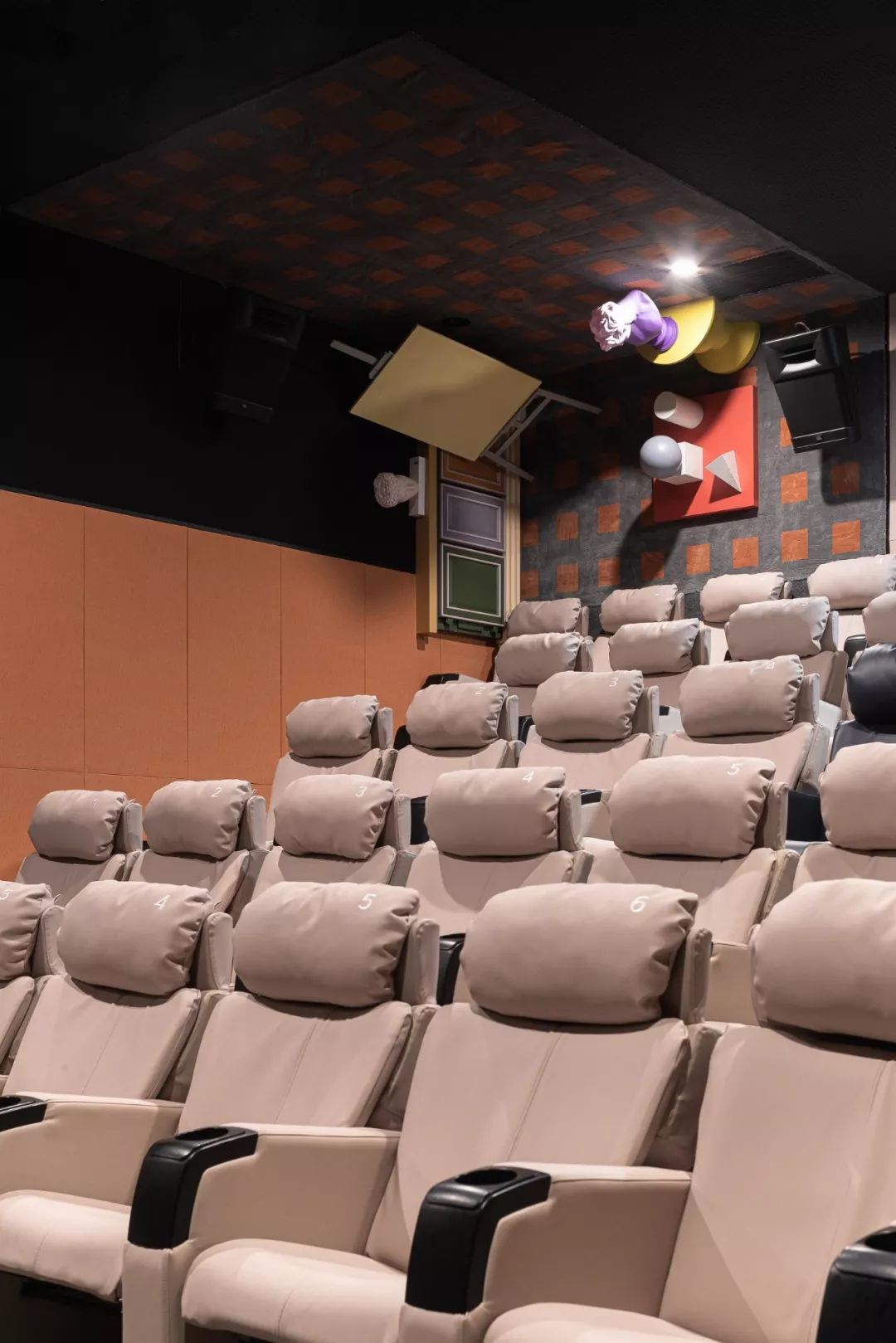 影院空间设计新趋势 | 打破传统，打造沉浸式观影体验-69