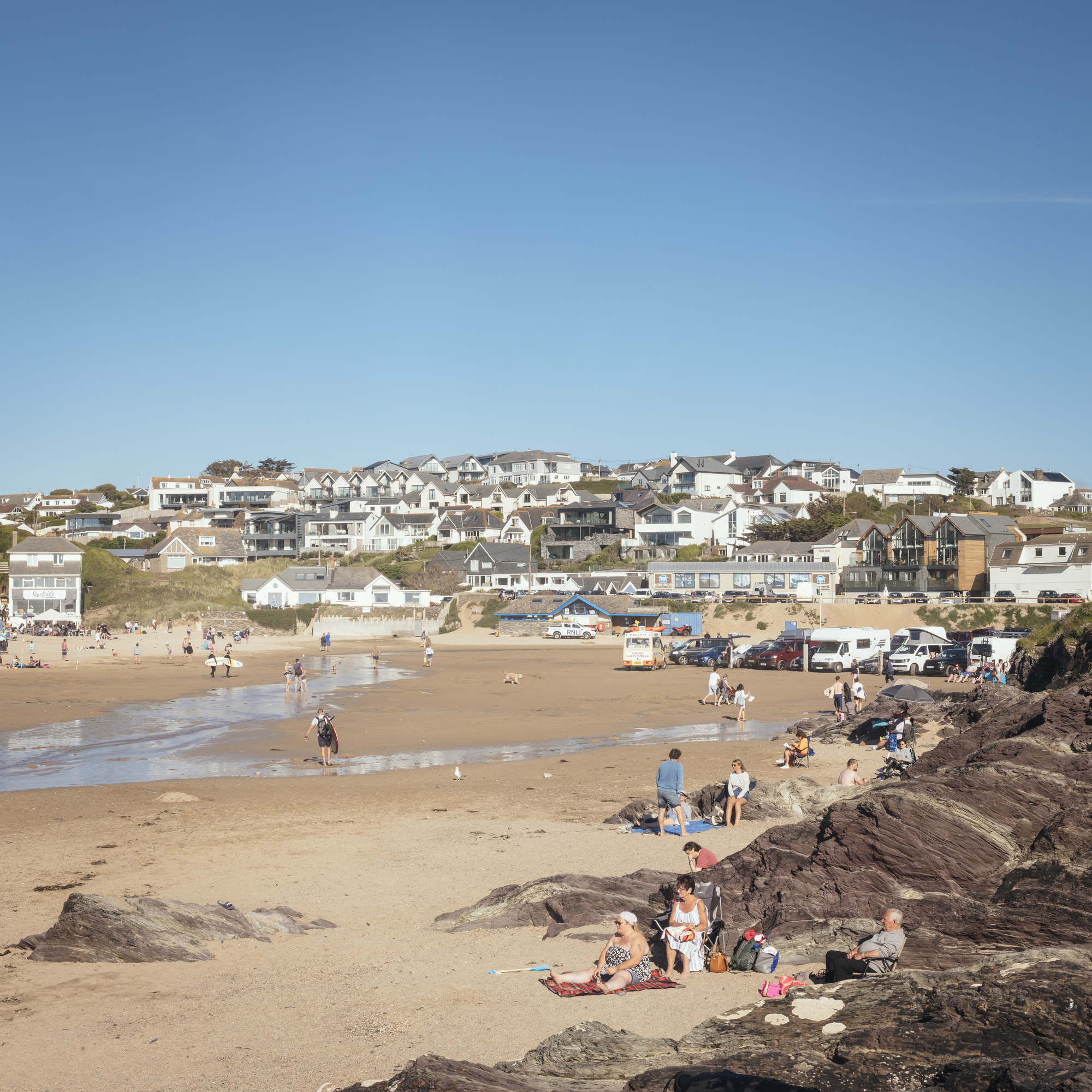 带有庭院的房子丨英国丨Invisible Studio-34