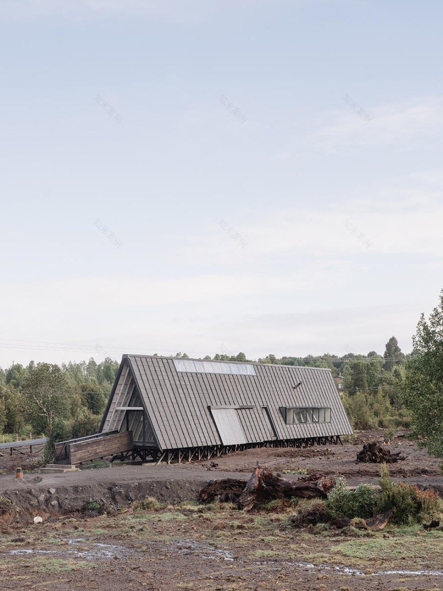 公园管理员 Aladino 的家丨智利丨Iván Bravo Architects-8