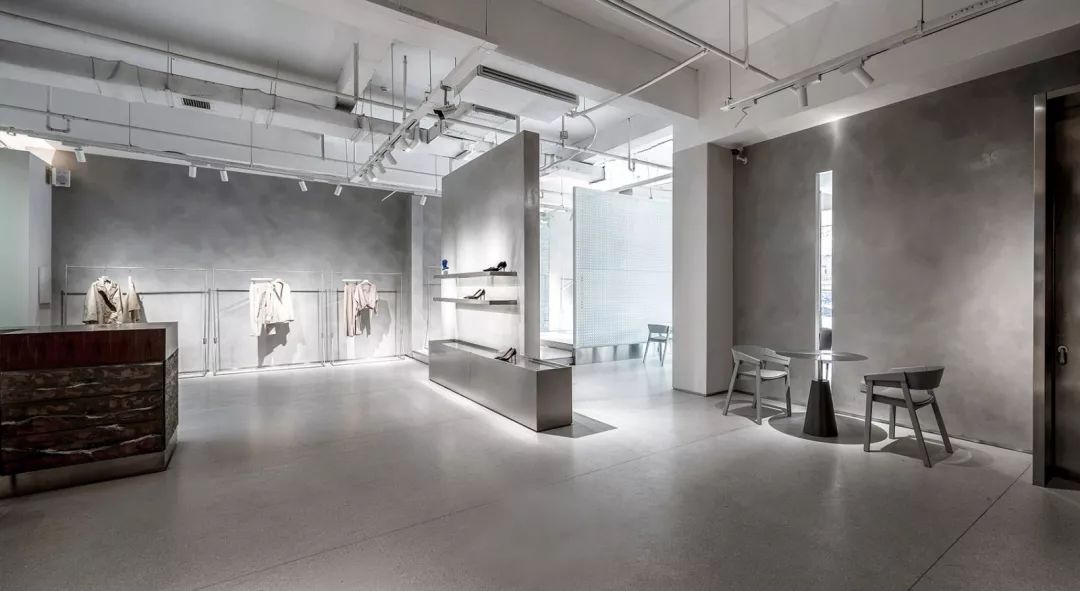 260㎡水泥灰＋玻璃砖打造的买手店 末染装饰设计-11