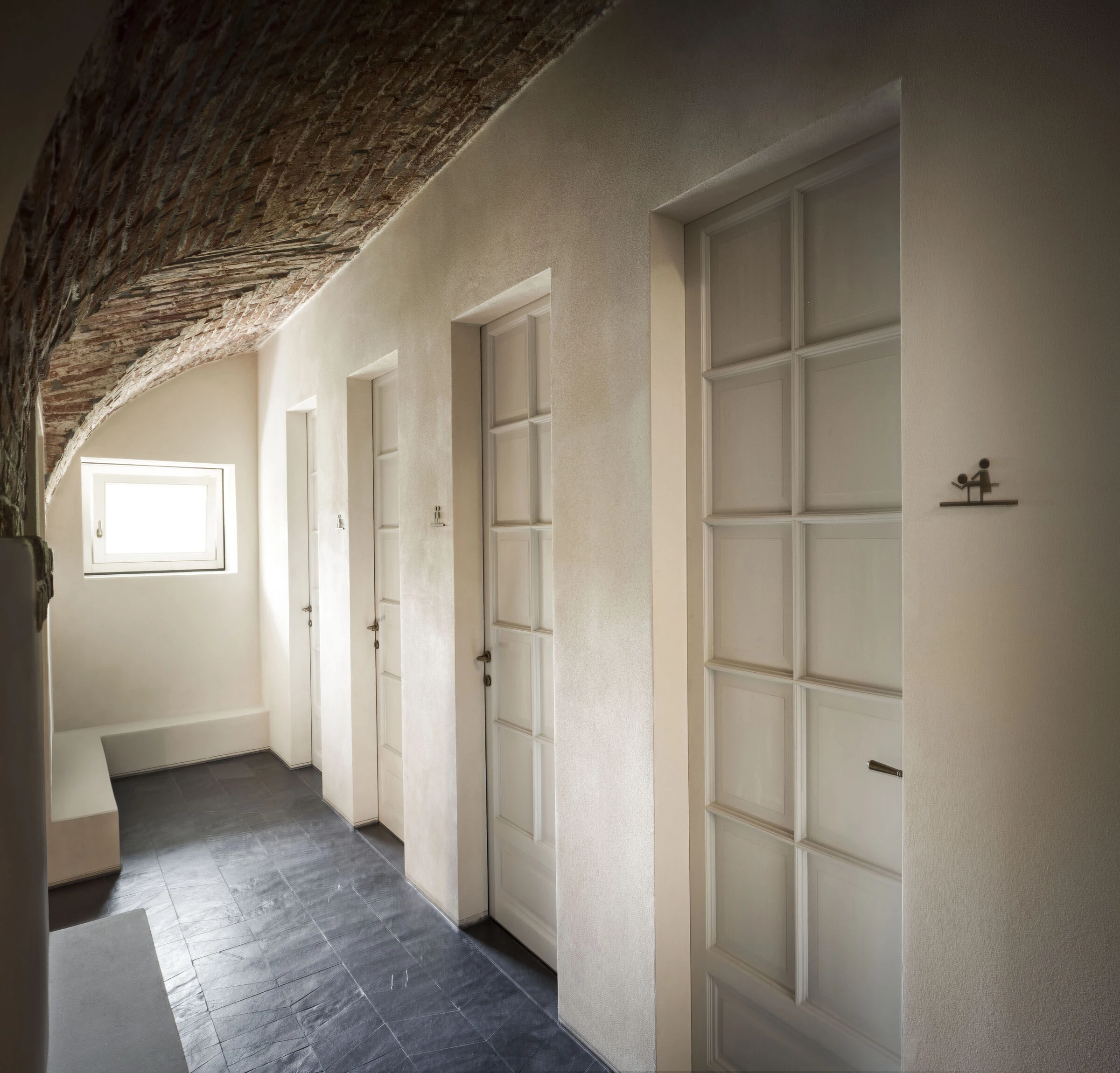 拉莱亚旅馆丨意大利亚历山德里亚丨deamicisarchitetti-27