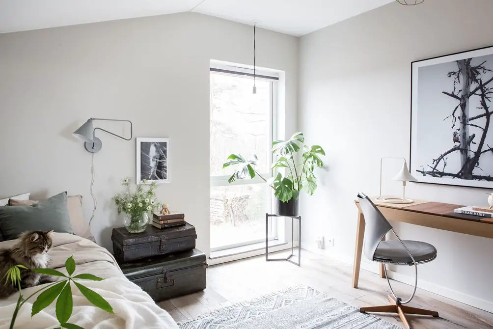 深色调木质大宅，演绎同色系搭配魅力-29