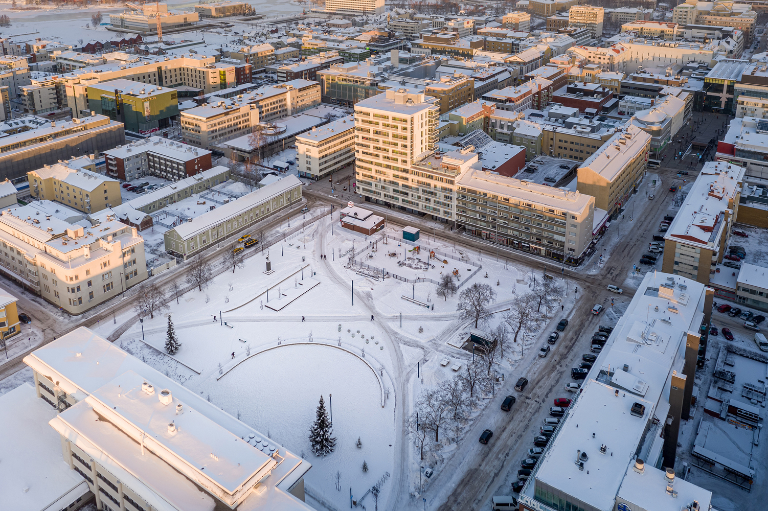 芬兰 Oulu 市 Marskinpuisto 住宅楼丨LUO Architects-15