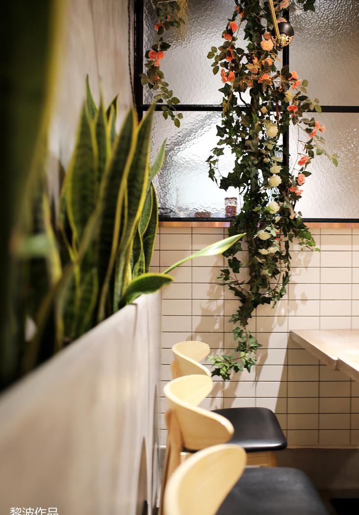 初夏花园 | 极简工业风餐厅设计-28