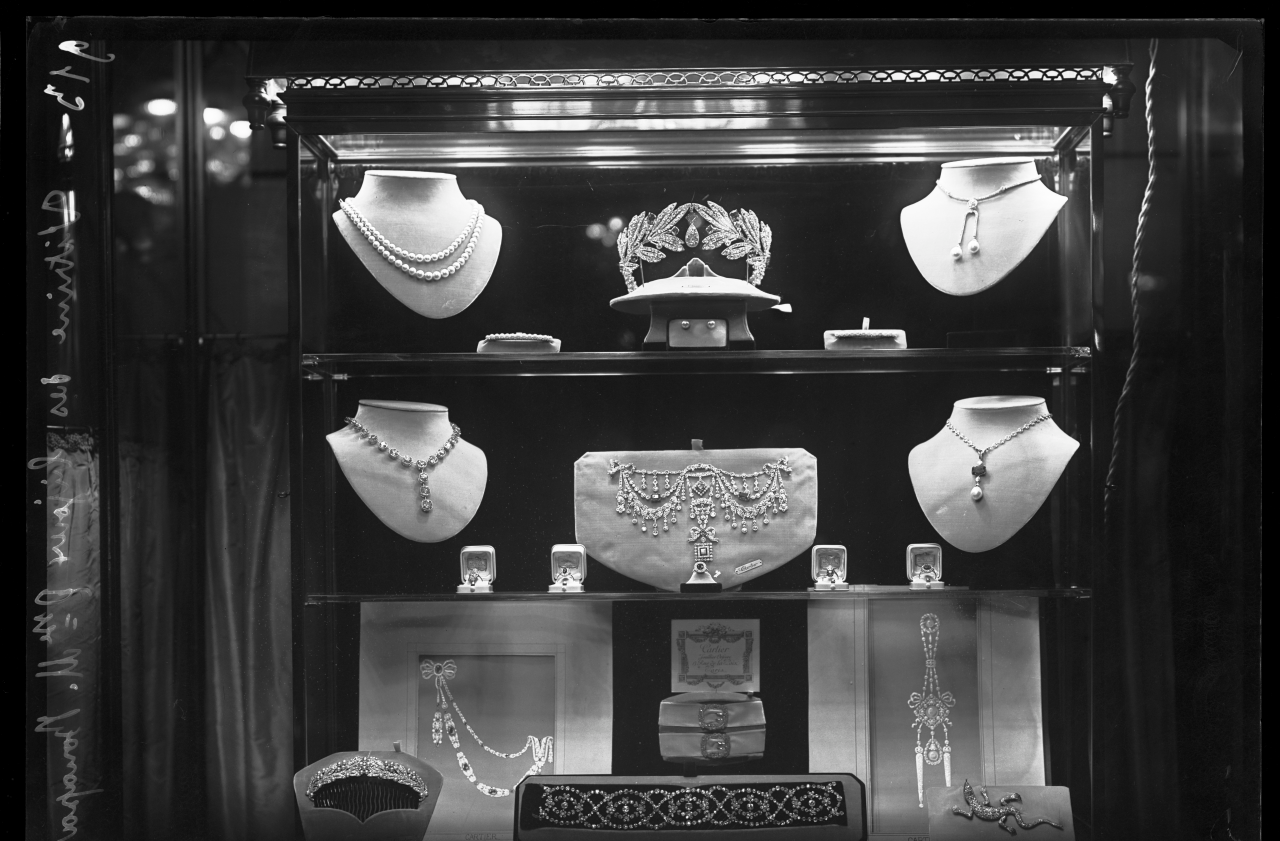 巴黎卡地亚旗舰店设计丨法国巴黎-24