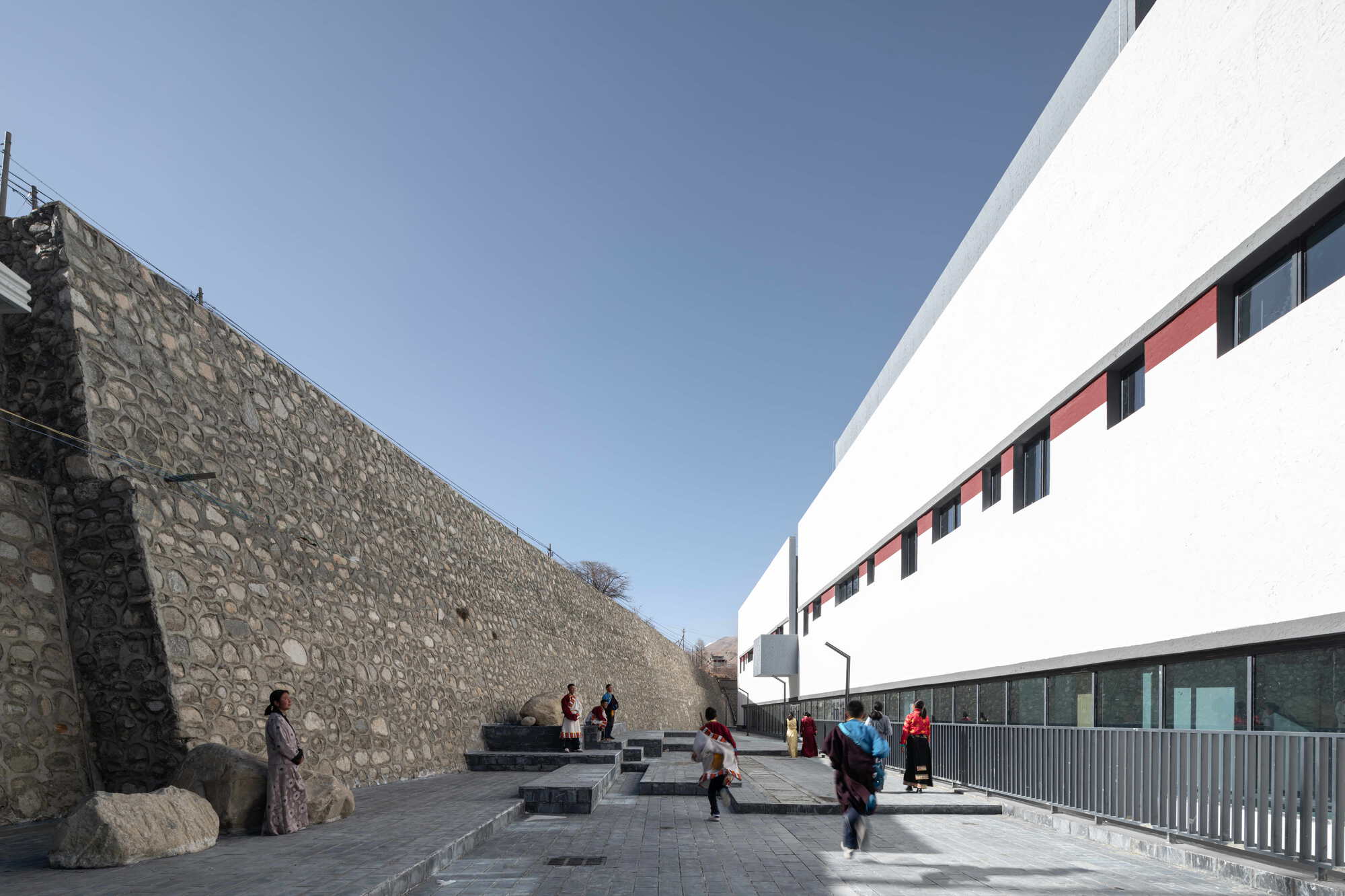 洛扎县中学多功能艺术中心丨中国山南丨深圳华汇设计,Das Design,万宇工程设计拉萨分公司-21