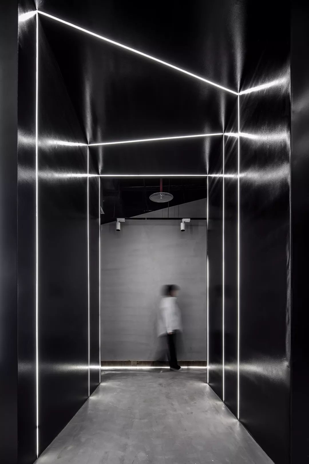 奥华定制家 | 四合院概念吊顶墙板展示空间-2