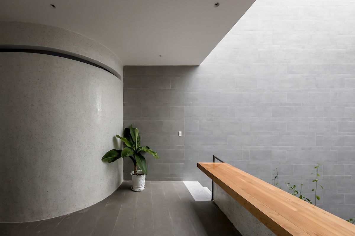 绿色桥梁连接多世代家庭-34