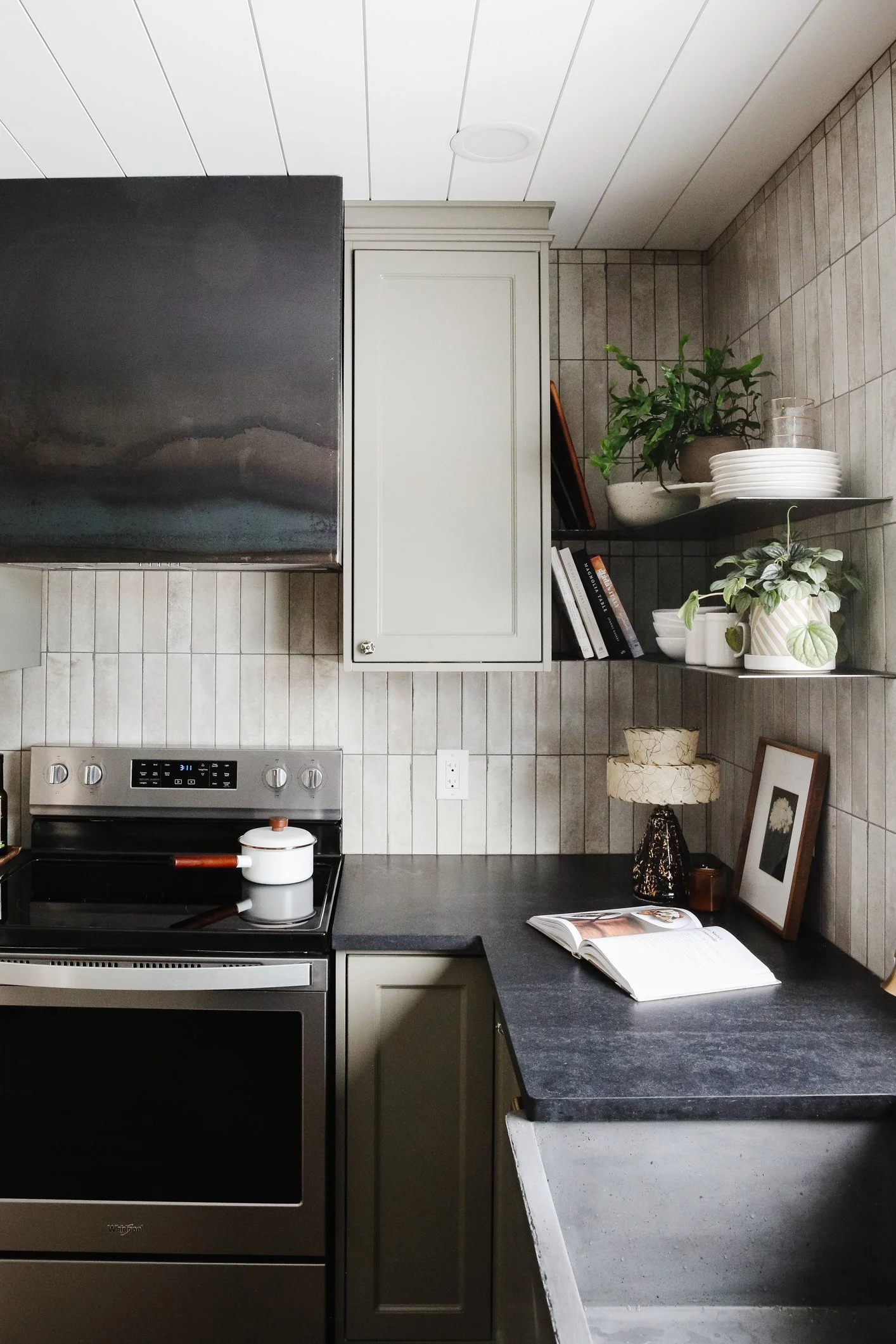 Farmer's Daughter Interiors & Design  - Midcentury Farmhouse -23