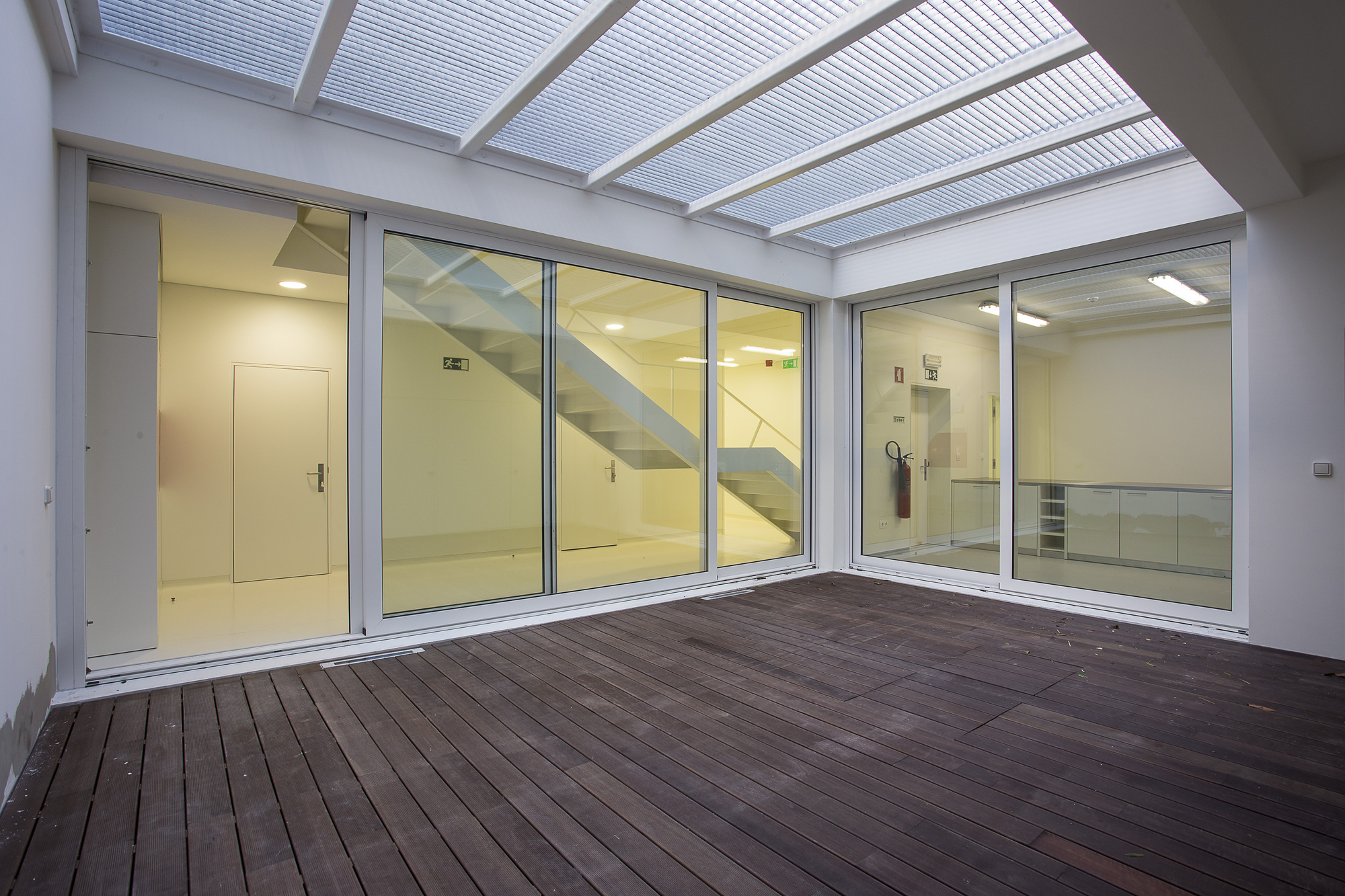 葡萄牙 Azores Islands 新住宅,无障碍设计让生活更美好-12