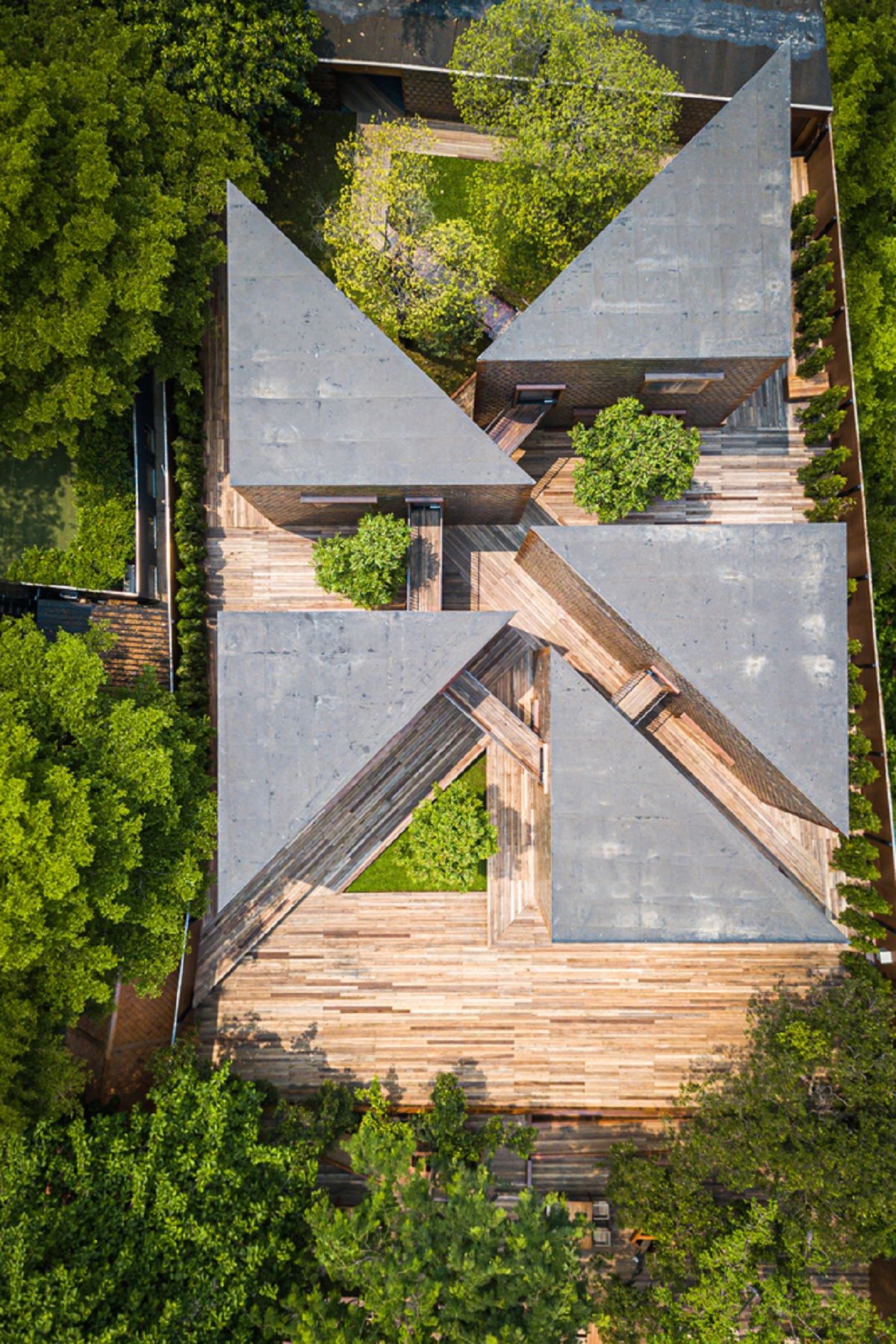 泰国妇女餐厅-23