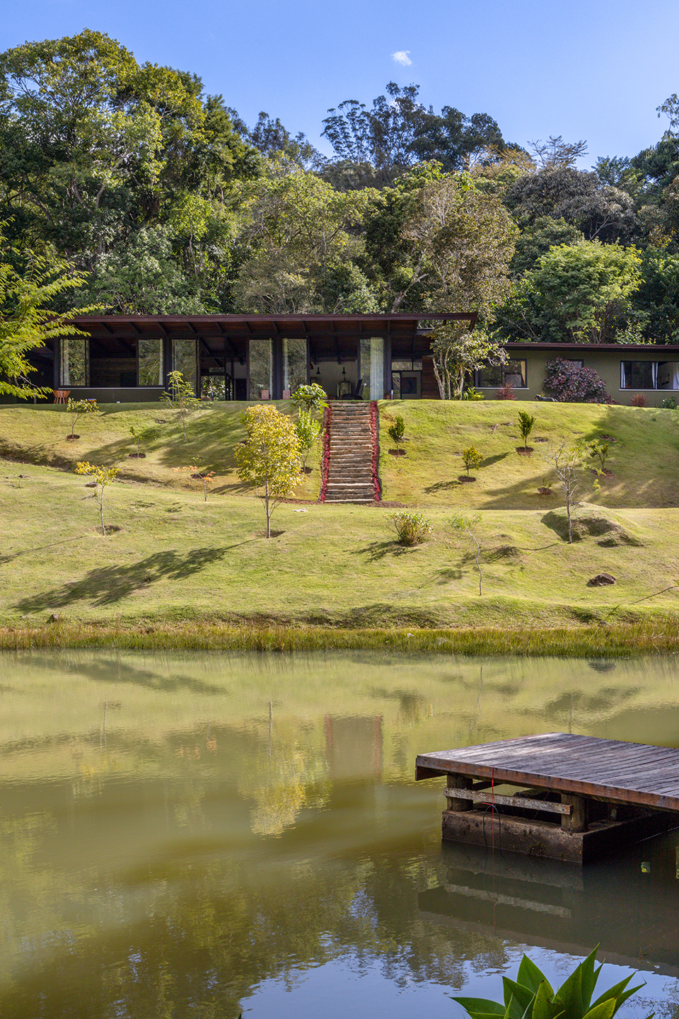 Videiras山谷中的住宅，巴西 / Rodrigo Simão Arquitetura-76