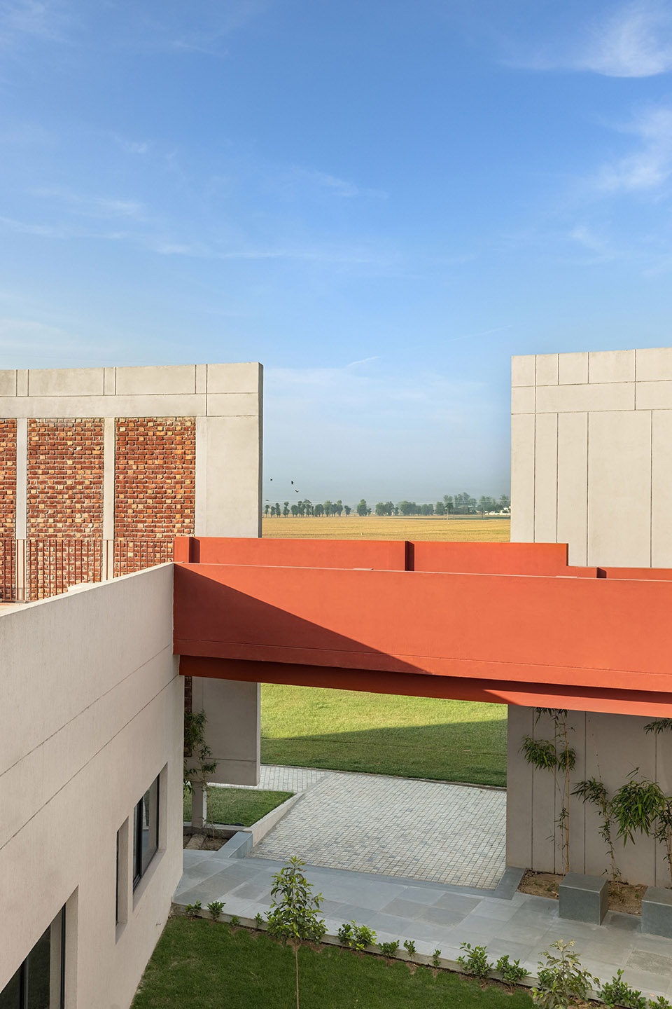 弧形堡垒校园 | 印度 St Martha Bethany Vidyalaya 学校一期设计-26