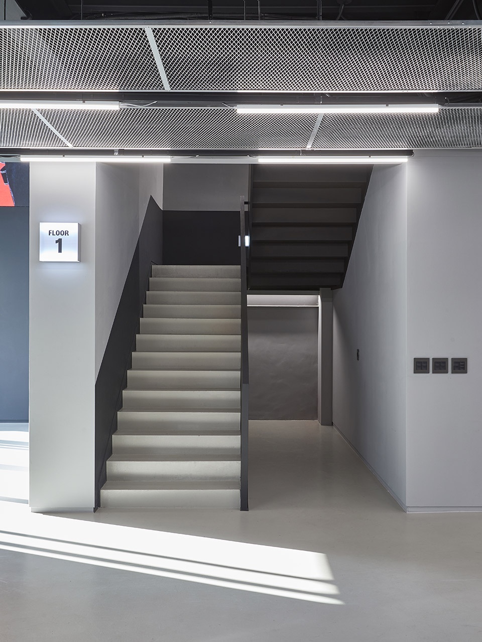 首尔 1MILLION 舞蹈学校 · 舞动无界限的空间设计-40