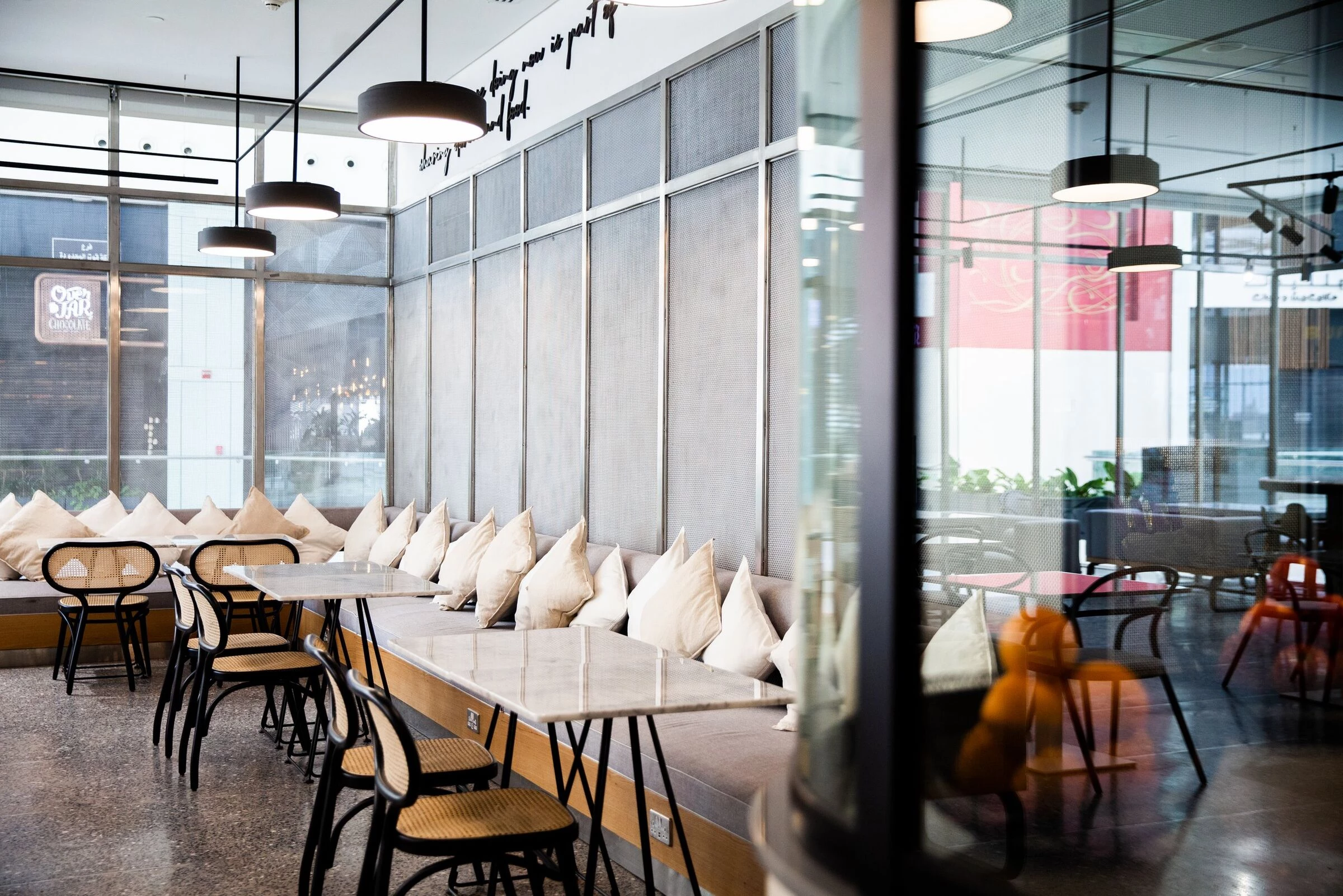 简约纯粹，沙特阿拉伯 Chunk Social 餐厅设计-13