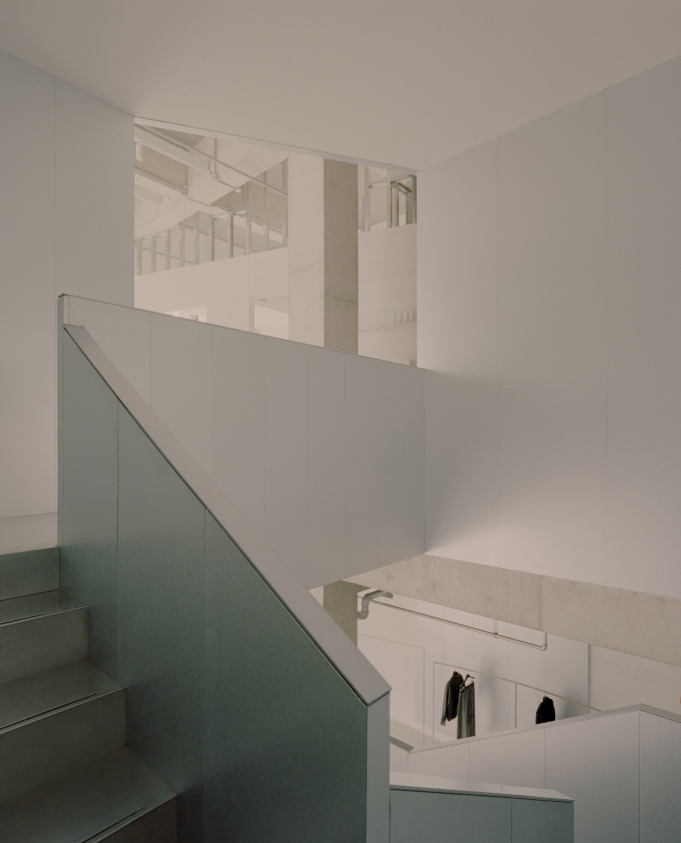 IOI设计师时装买手集合店丨中国杭州丨杭州蒋杰设计事务所-34