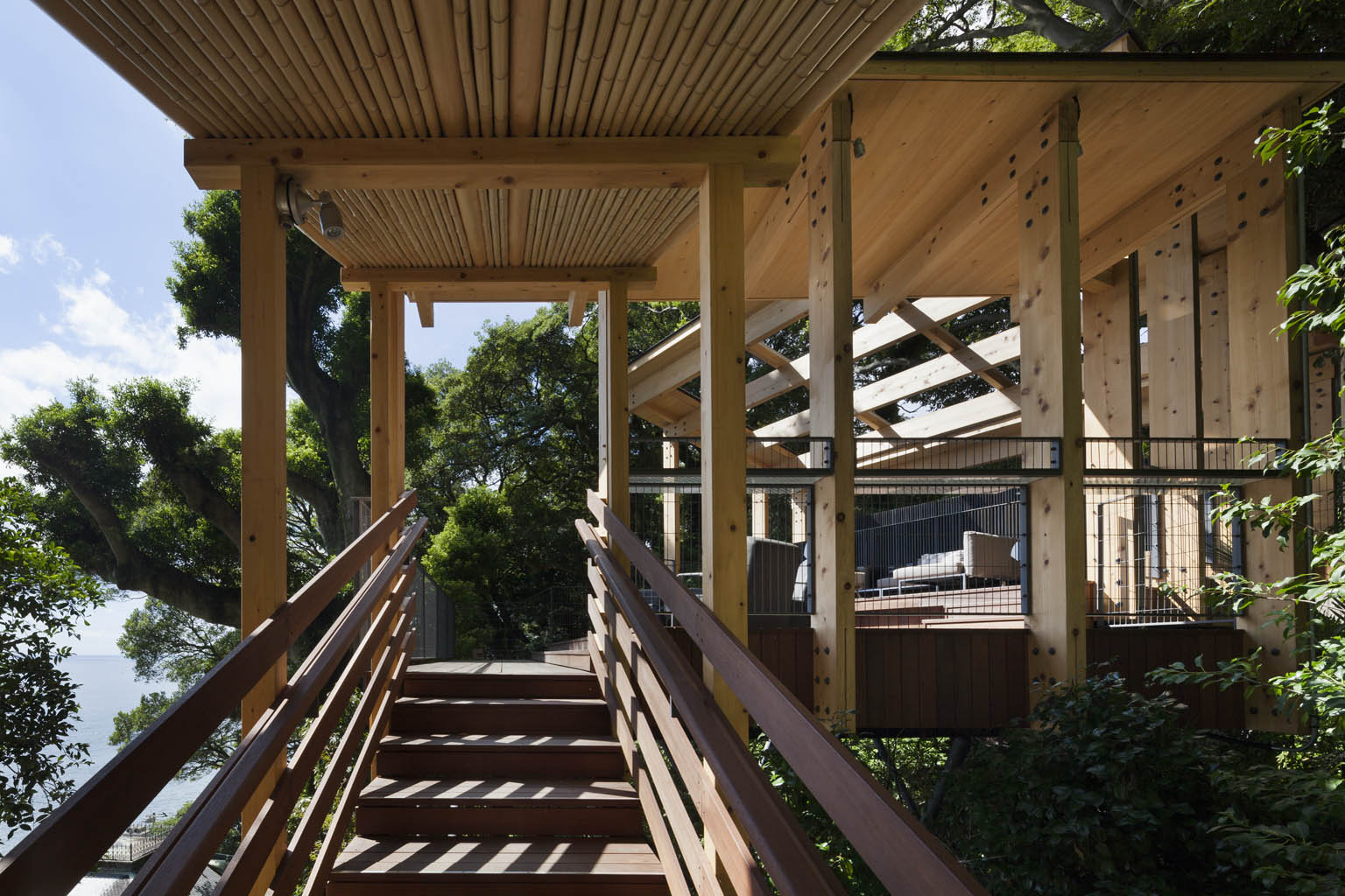 2012 年竣工的热海界-18