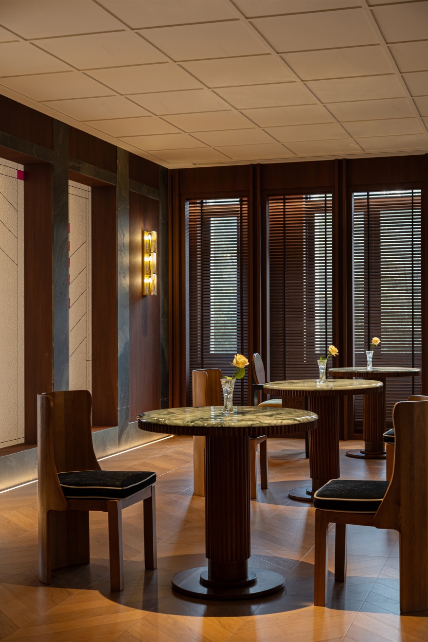 余几千平旗舰店丨戈多设计-21