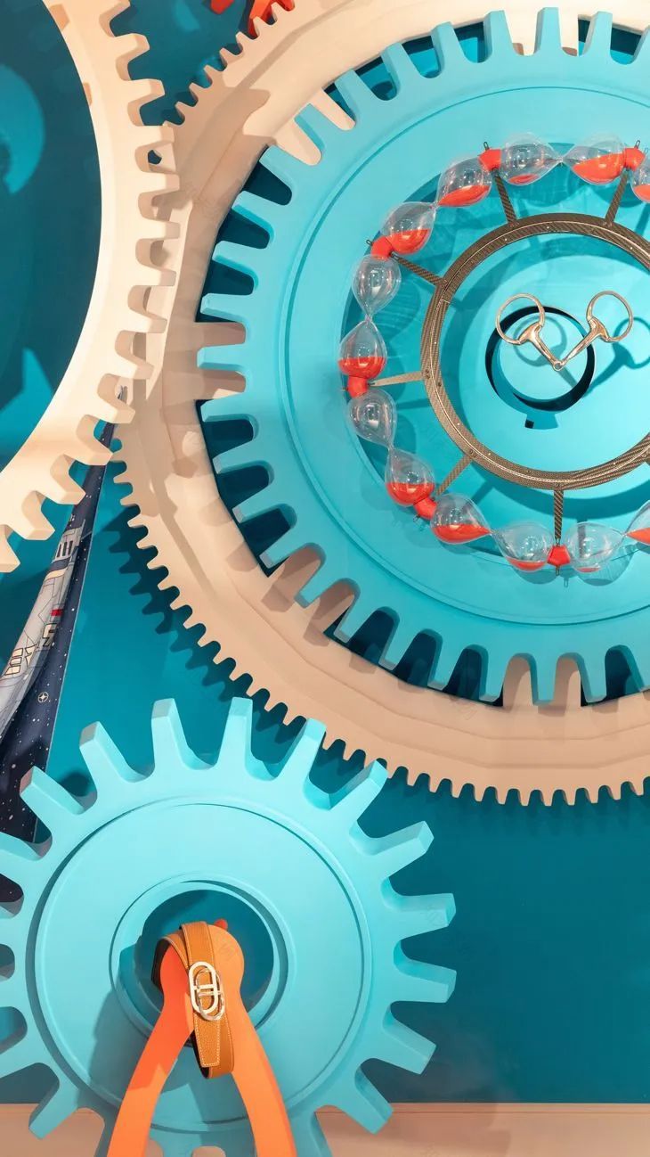 【464期】爱马仕打造“开机关”主题的2020春季橱窗-24