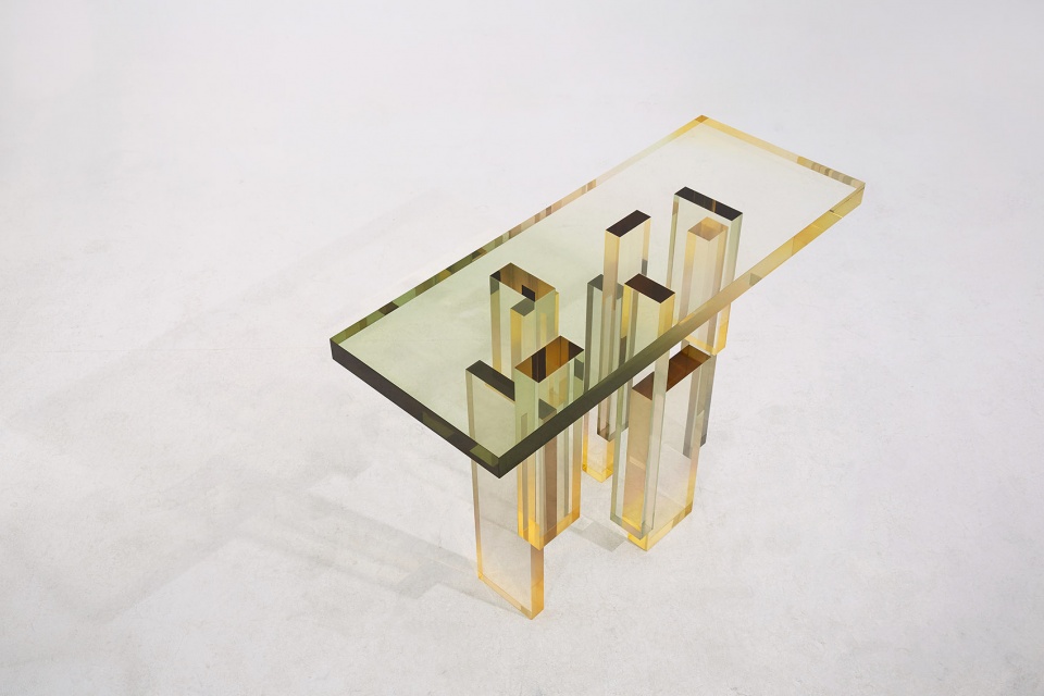 流光异彩的水晶桌设计-7