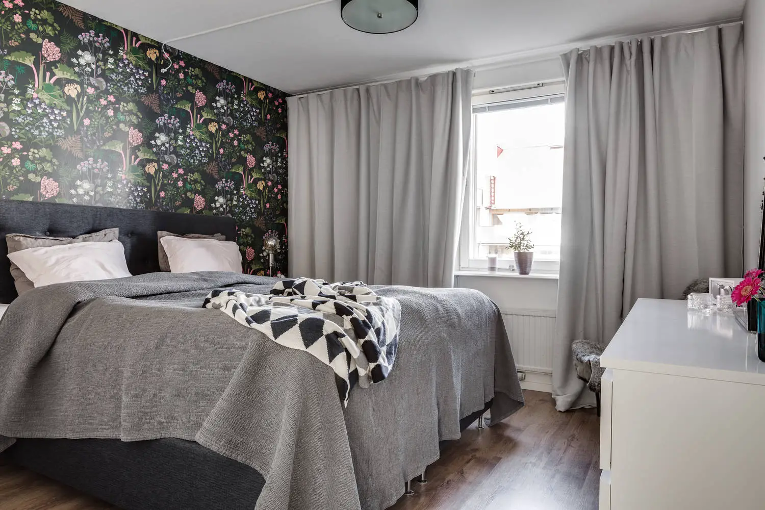 瑞典 76m²公寓，对比鲜明的设计魅力-10