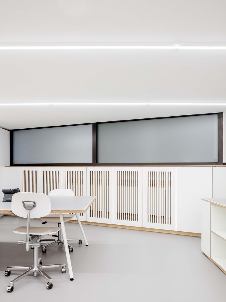 柏林 IBM 旧址变身当代艺术展厅-30