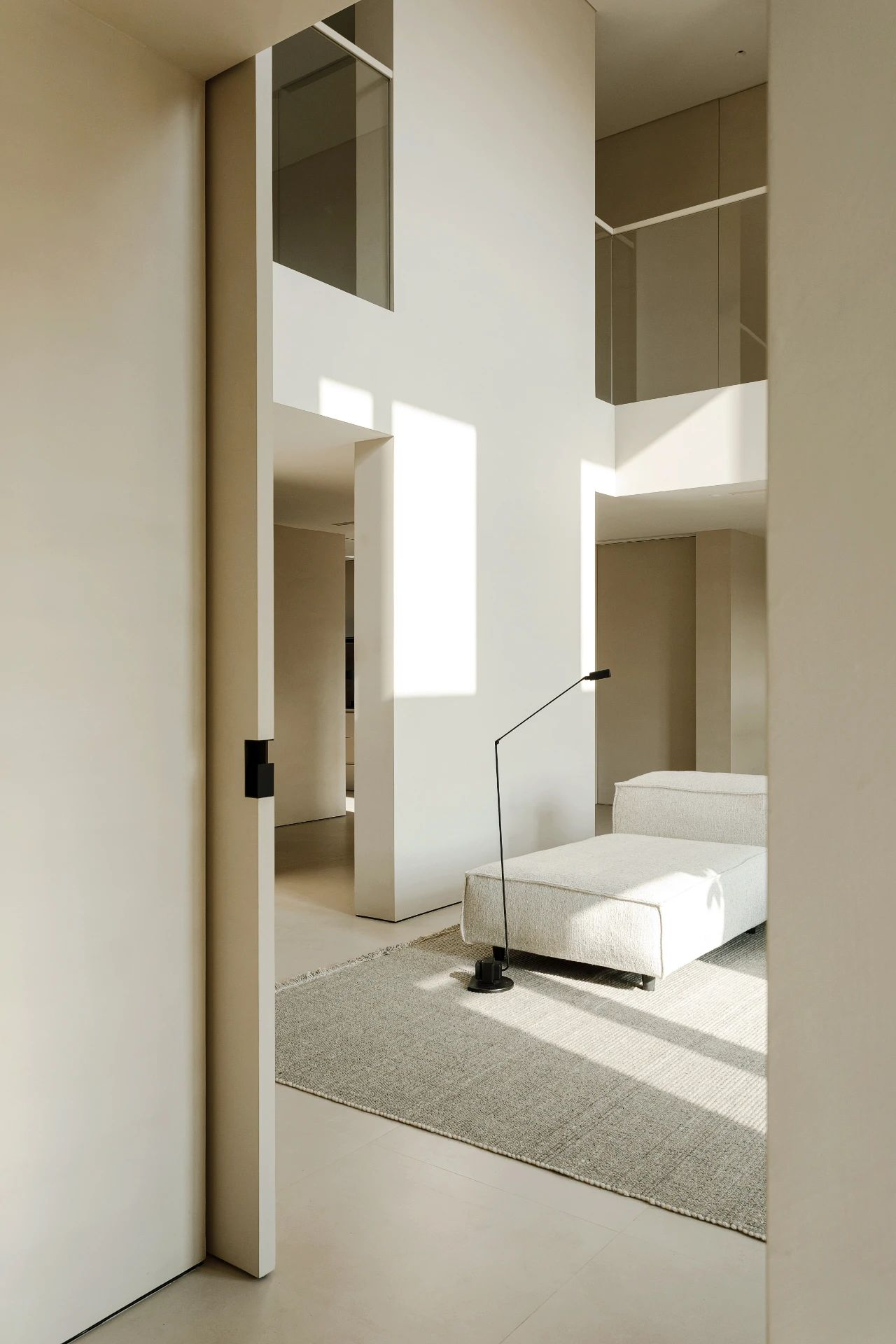 WF 宅纯净感简约复式丨中国河南丨MOOI TIMELESS 建筑室内设计事务所-4